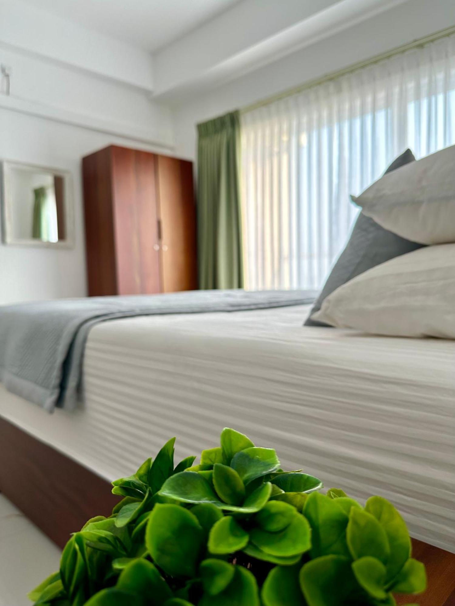 Ocean Breeze Hotel Residencies Britlanka Apartments Negombo Eksteriør billede